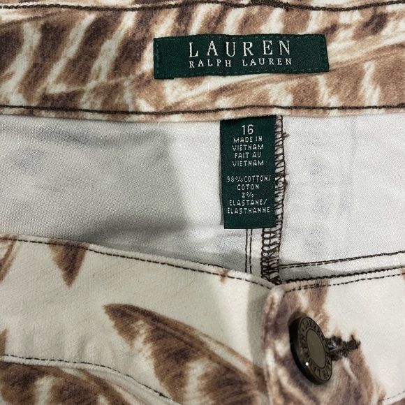 Ralph Lauren straight leg trouser with a feather like pattern. - Picture 3 of 3